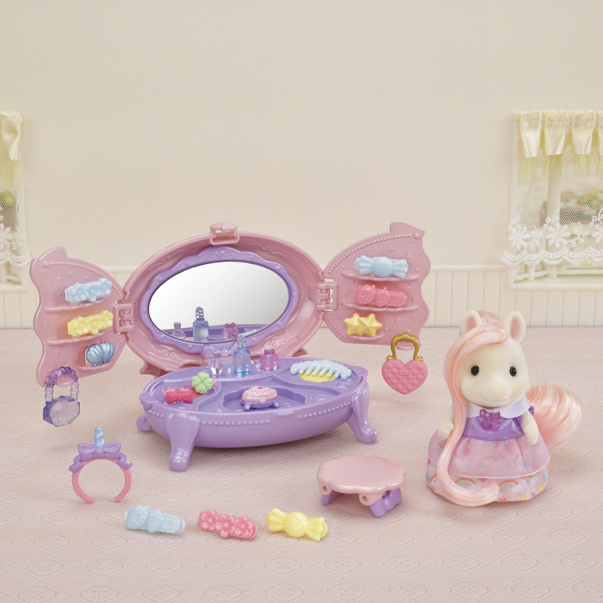 Pony’s Vanity Dresser Set